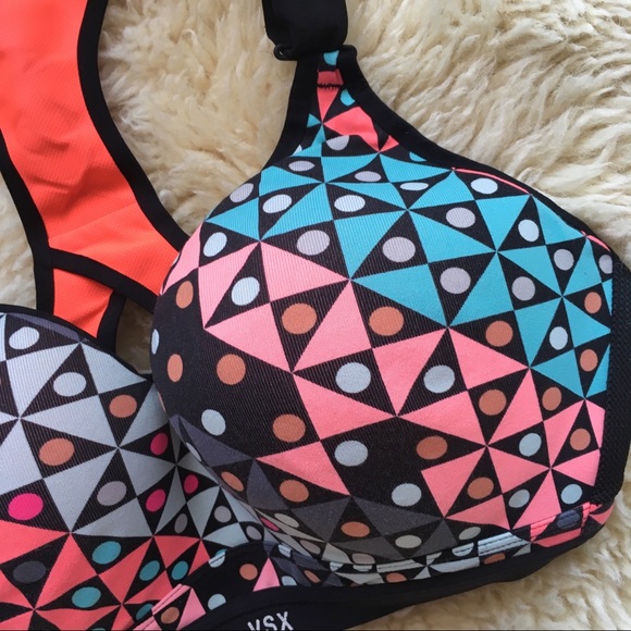*SOLD*Victoria Secret Sport’s Bra - Picture 2 of 6